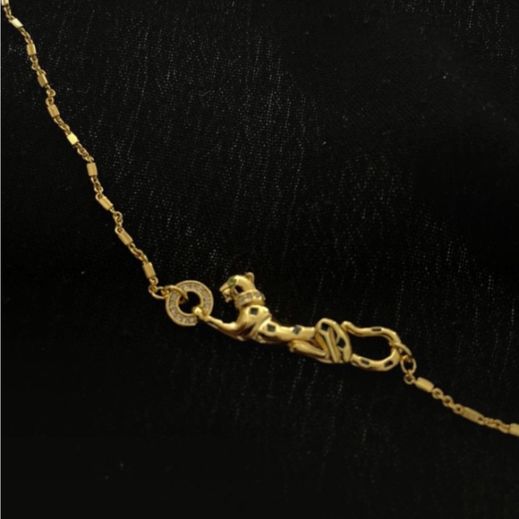 Elegant Gold Cartier Necklace - Picture 2 of 5
